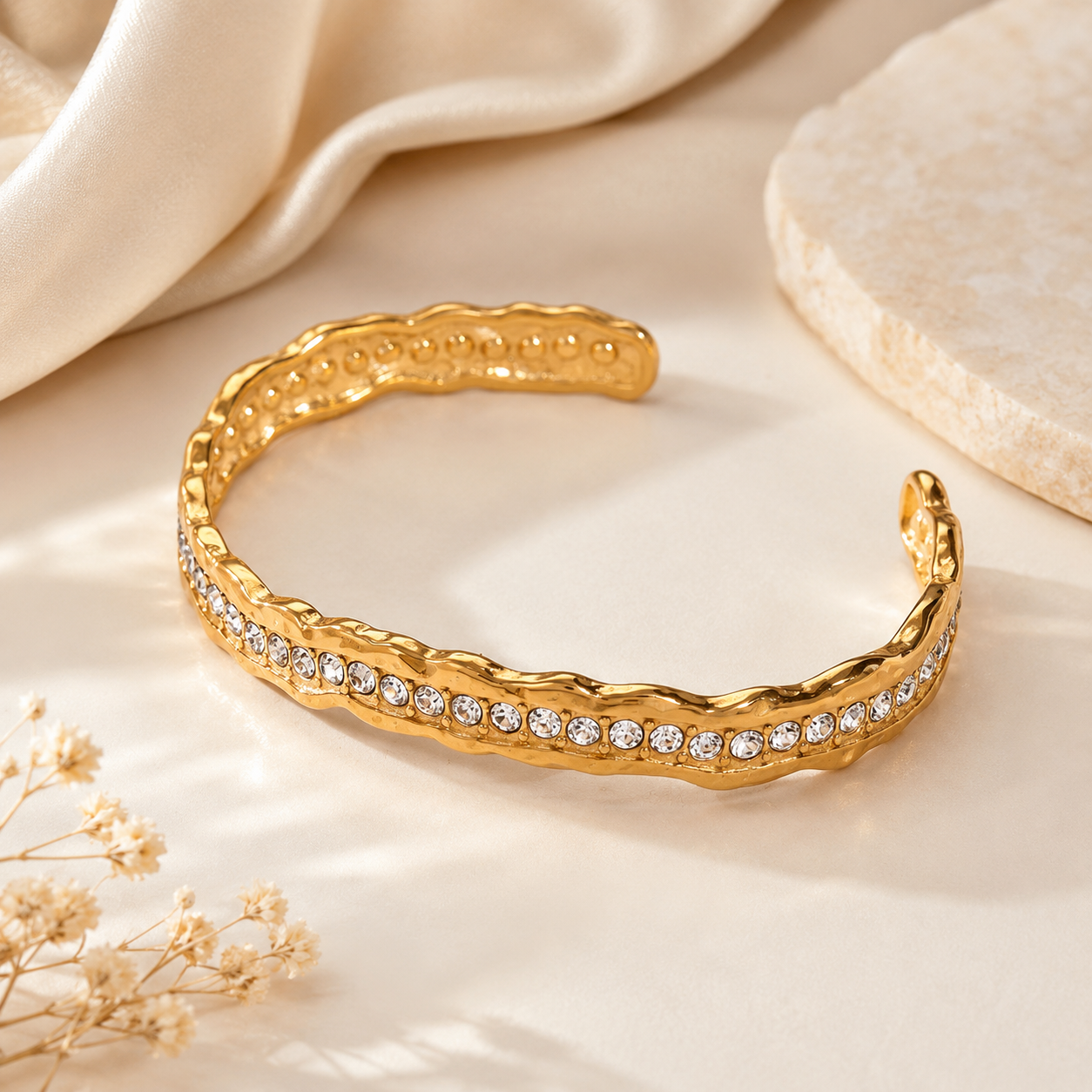 Aurette Crystal Cuff